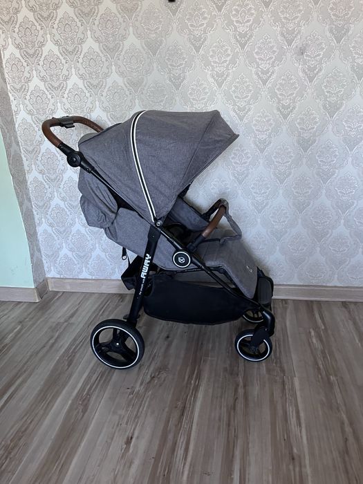 Коляска Mstar Babycare