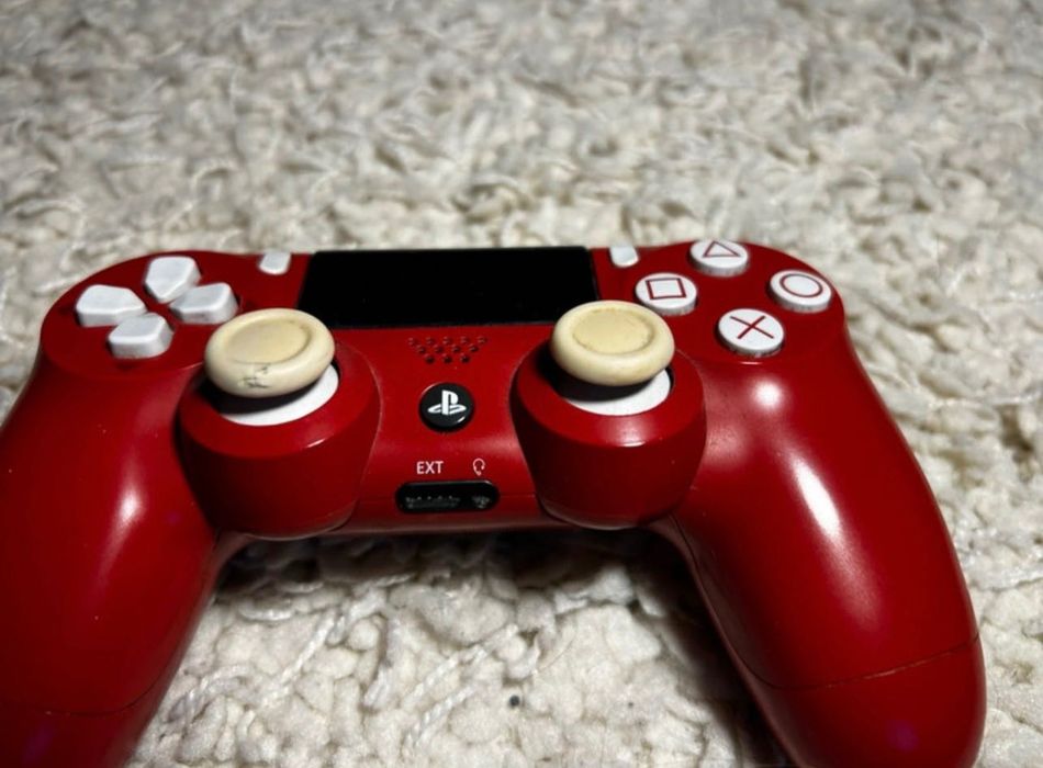 Playstation 4 ediție Spiderman + set VR