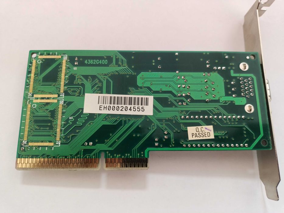 Продам ретро видеокарту AGP "S3 Trio3D/2X".