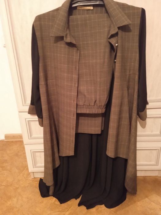 Продам красивый костюм