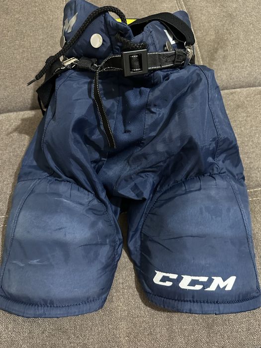 Шорты хоккейные 20000тг. Защита груди 30000тг