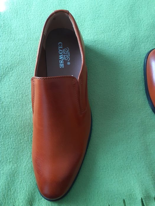 De vinzare pantofi noi piele ecologica