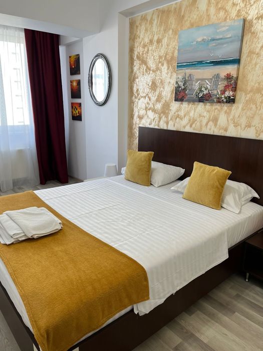 Inchiriez 2 Apartamente Zona Summerland utilat complet