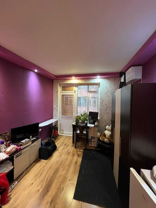 Продавам апартамент в старата част на Овча купел