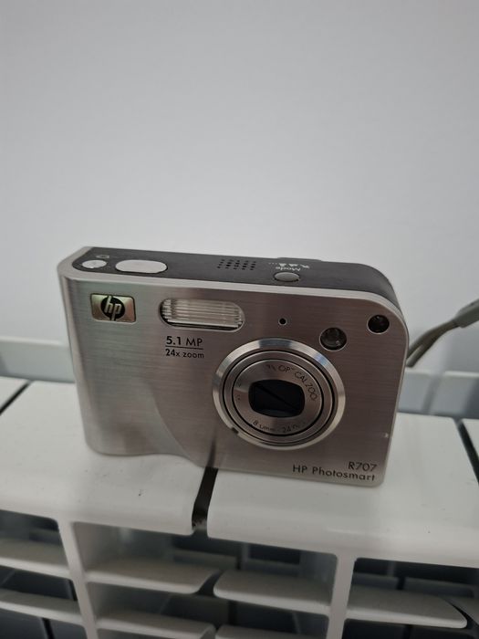 De vânzare aparate foto