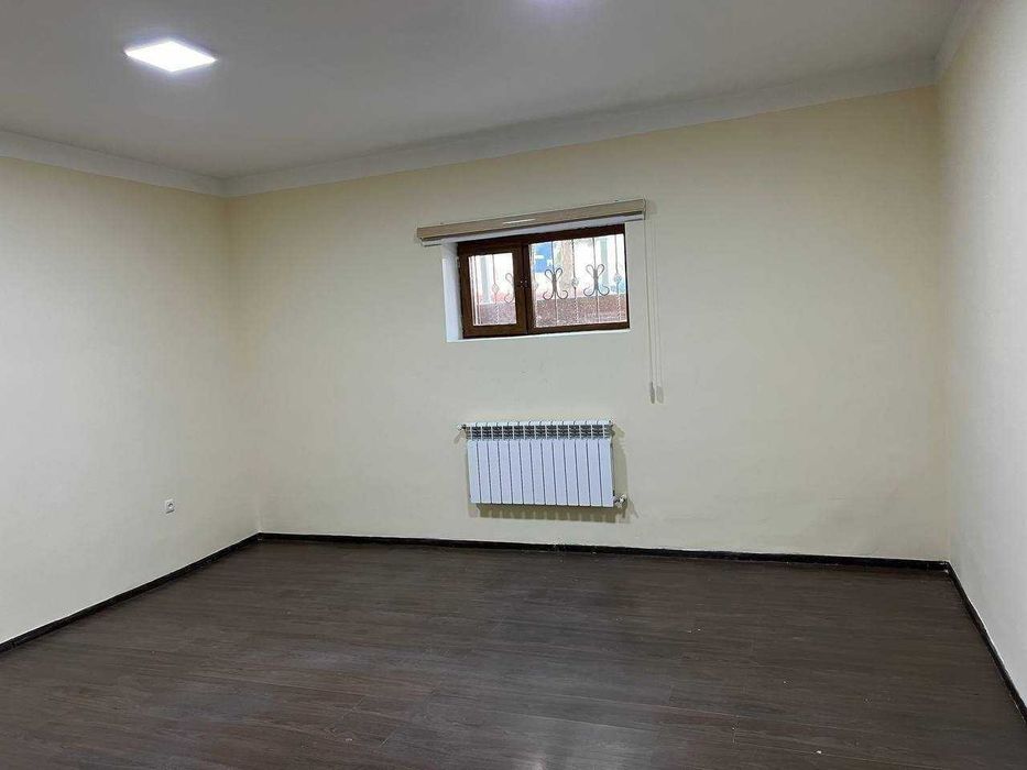АРЕНДА полуподвального офисного помещения в Бульваре(площадь:150+ м2)