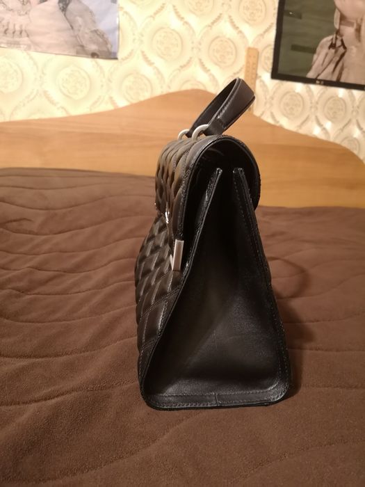 Дамска чанта Guess