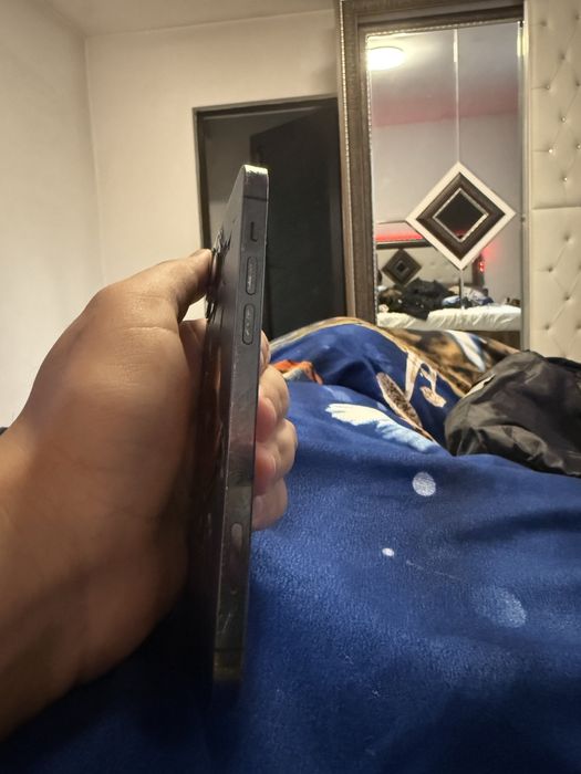 Vand iphone 12 pro urgent