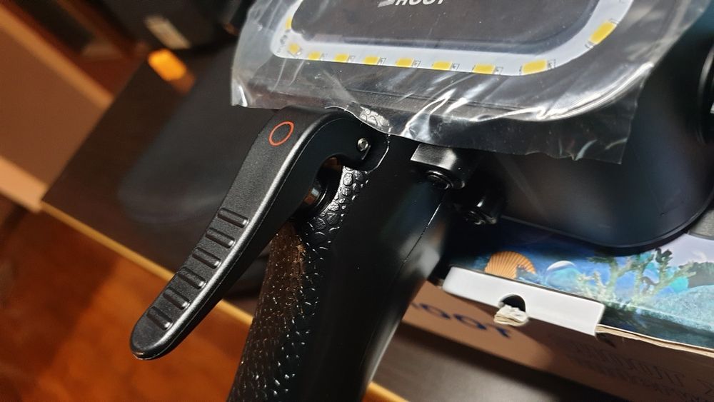 Намалено!!!GoPro 5,6,7  Подводен кейс с лед осветление