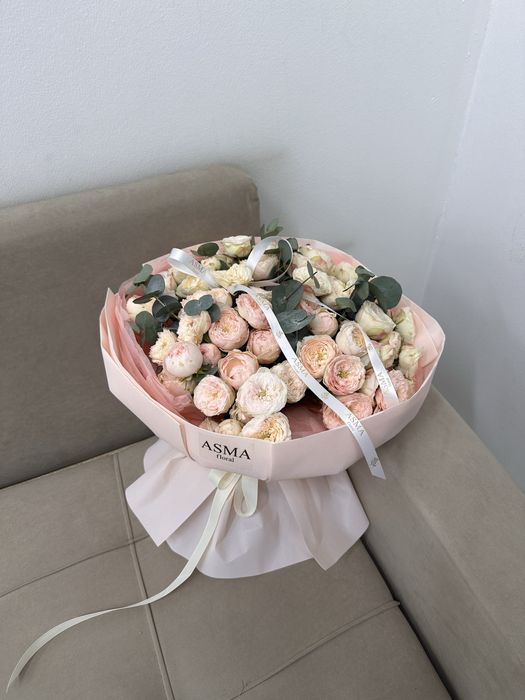 Пионовидный видные кустовые розы