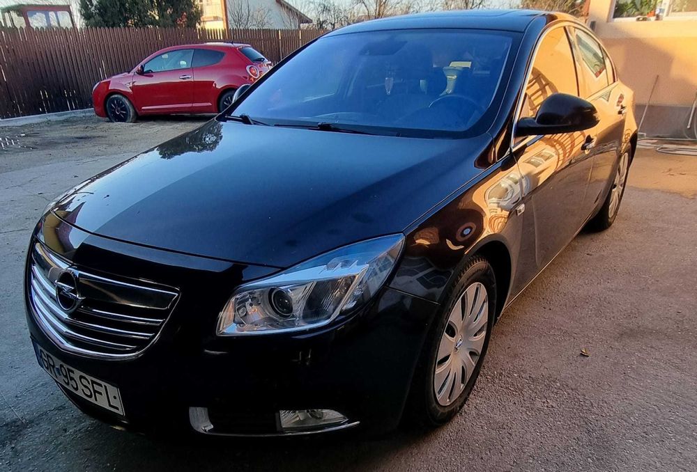 Opel Insignia EcoFlex – 2.0 Diesel, 163 CP – 2012