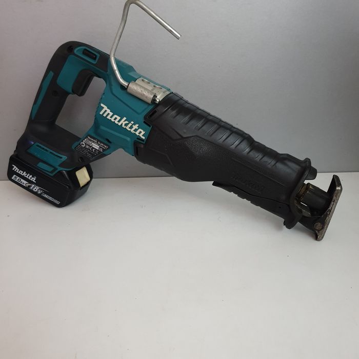 Makita DJR 187 Fierăstrău sabie Brushless 5.0AH Li-Ion