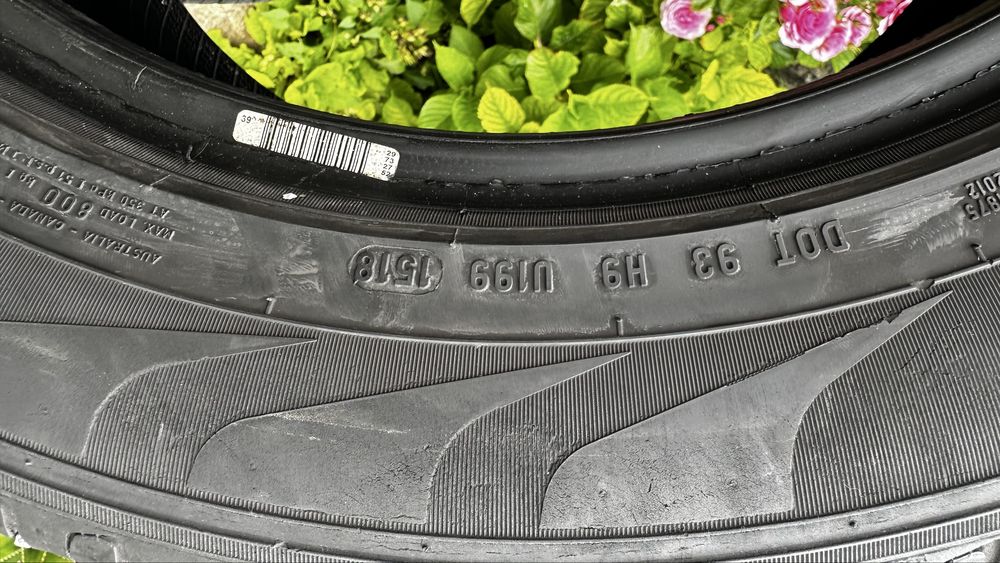 Гуми Pirelli scorpion verde 235/55/r18 3 бр и една michelin all season същия размер.