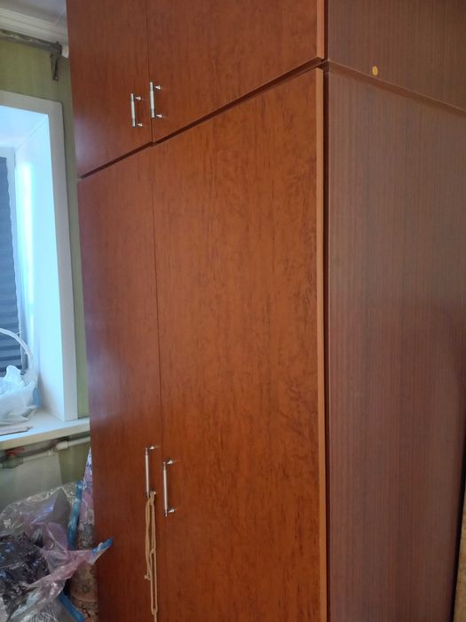 Плательный шкаф,двухстворчатый