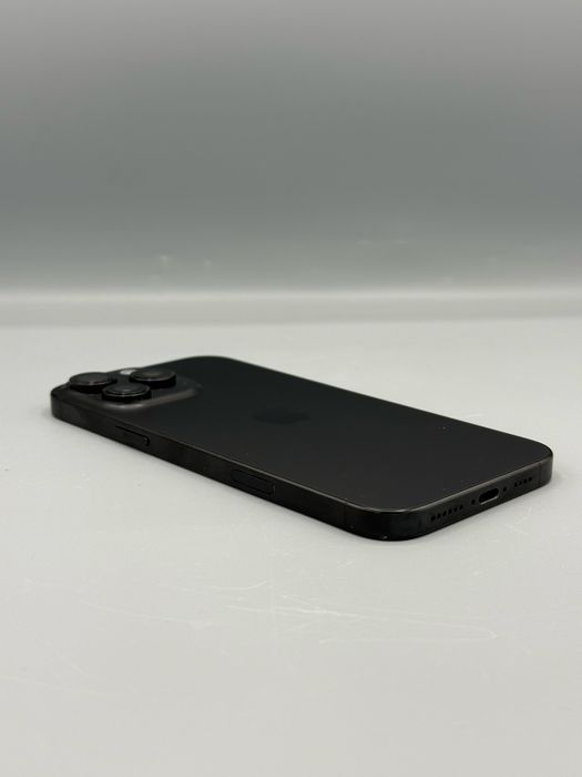 iPhone 16 Pro Max | 256 GB | Baterie 99% | 196 Cicluri | Punct mic