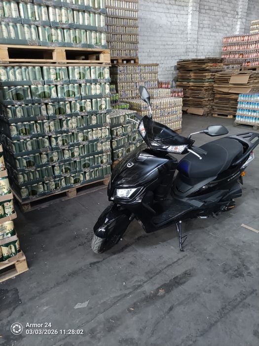 Продам скутер 150 кубиков