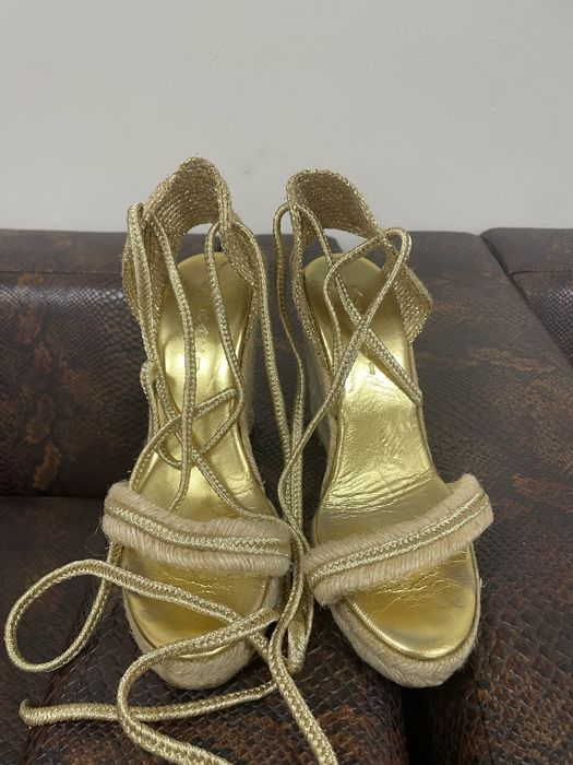 Златни еспадрили естествена  кожа 36