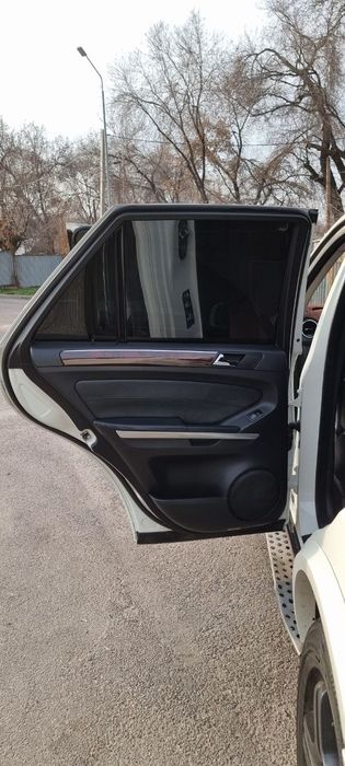 Продам Mercedes Benz ML 6.3 AMG