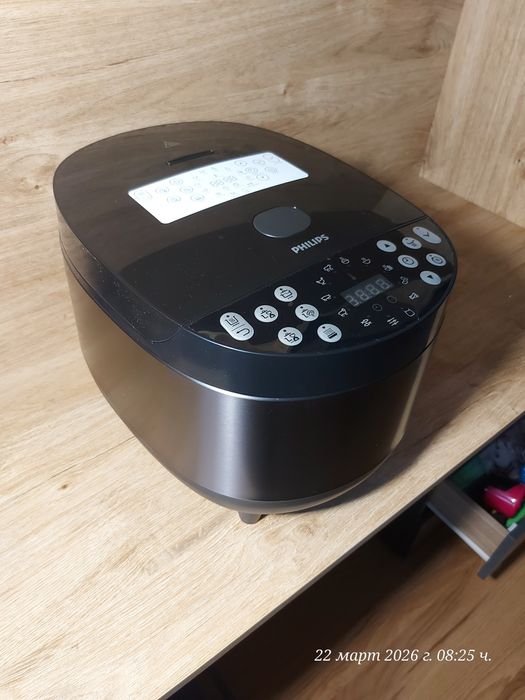 мултикукер Philips