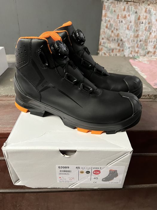 Vand bocanci protectie Uvex cu sistem BOA marimea 45