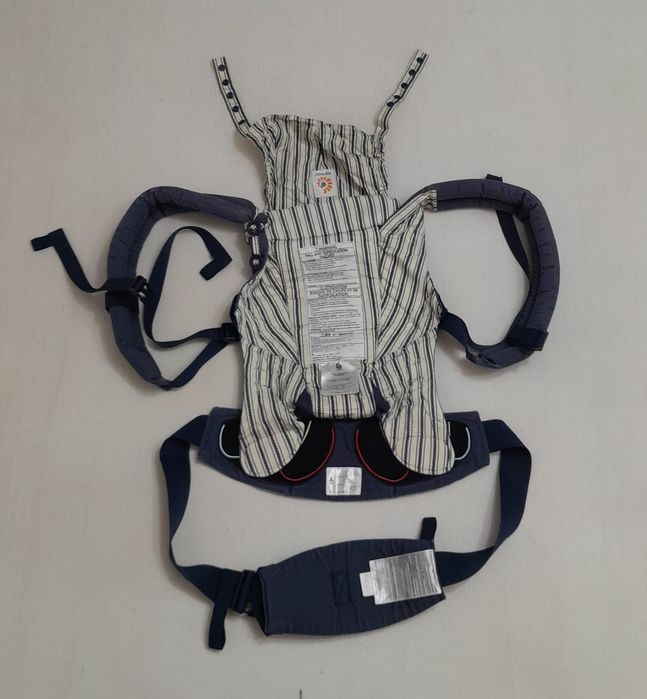 Marsupiu Ergobaby, port-baby ergonomic, ham unisex, de la 3,2 - 20 kg.