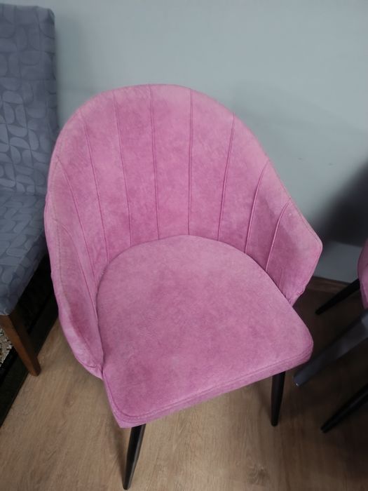 Продам качественные стулья