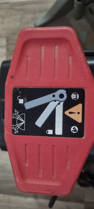 Milwaukee MS305DB Потапящ циркуляр с герунг