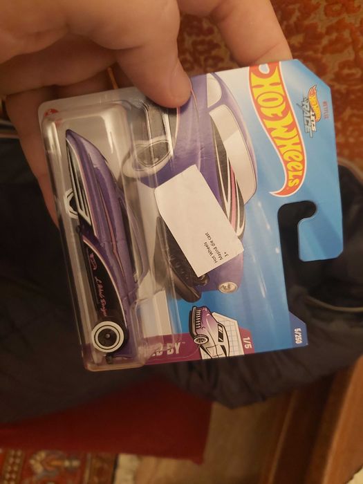 Mini macheta metalica Hot Wheels (die-cast) Purple Passion