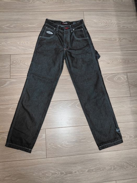 Продам джинсы FUBU