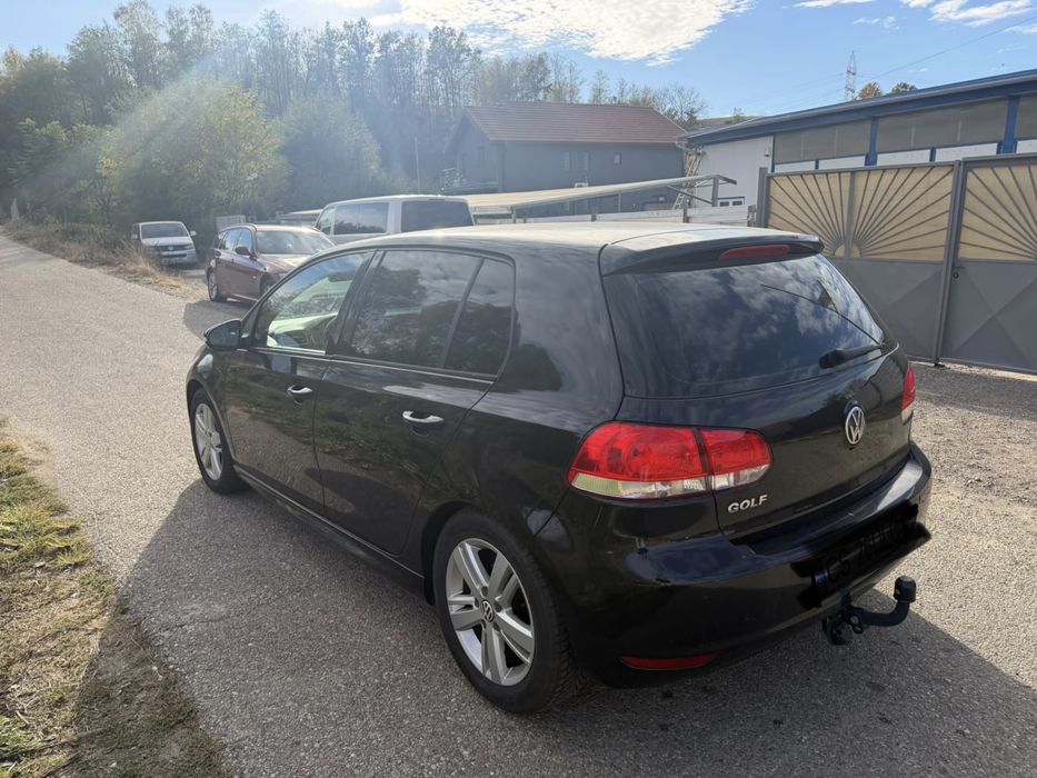 Volkswagen Golf 2011 diesel, 4.851 € — imagine 4