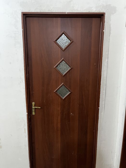 Продам межкомнатные двери (6 шт.)