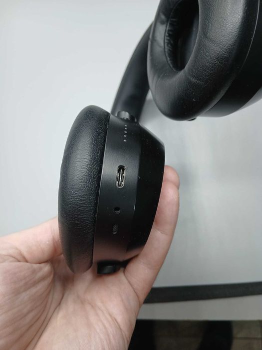 Casti Wireless Over the Ear SENNHEISER MOMENTUM 4 Graphite - Ca Noi, Autonomie 60h, Sunet Hi-Fi