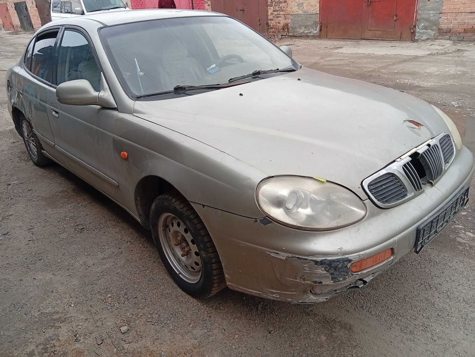 В разборе Daewoo Leganza 1997 C18SED