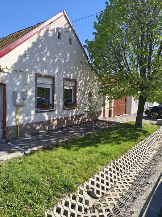 Vând casă în Orașul Pecica str. 401 Nr. 2