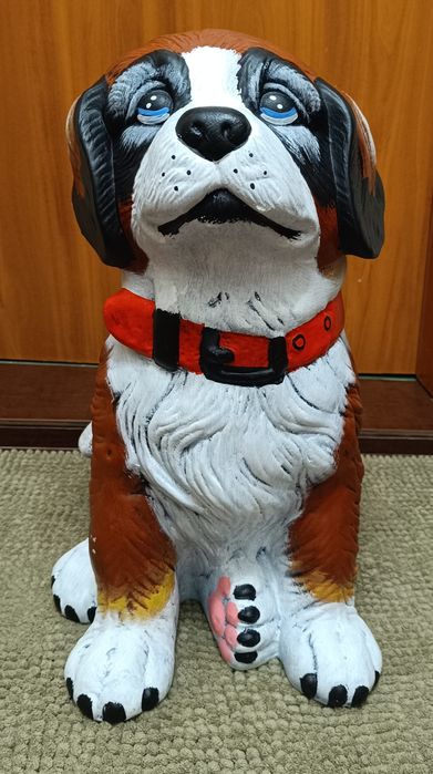 Продавам керамична фигура на куче. НОВА !!!