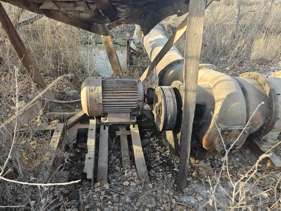 Сув насуз сотилади 500 дм