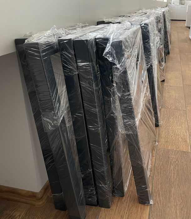 Продавам офис крака за бюро/маса – прахово боядисани