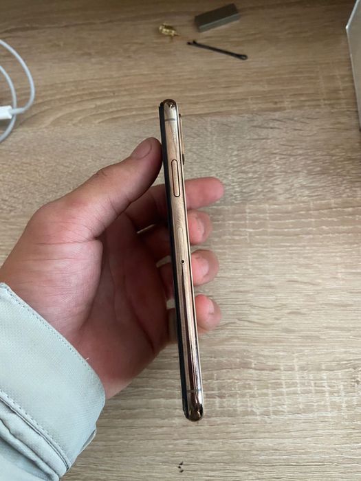 Айфон xs сатылады