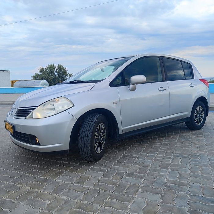 Продам Nissan Tiida