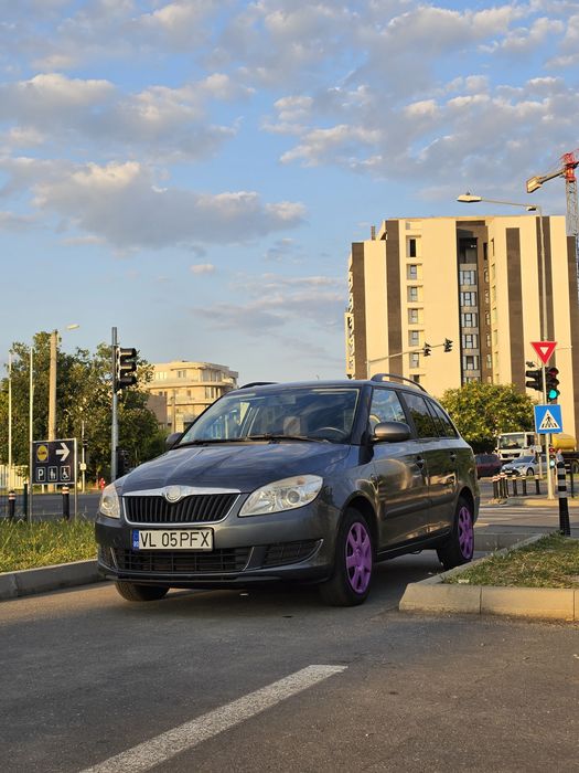 SKODA Fabia 2010 — imagine 3