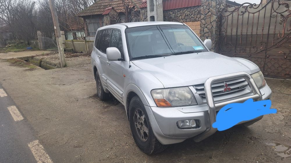 Vand Mitsubishi Pajero 3.2 Autoutilitara