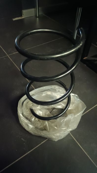 Пружина задняя Субару Форестер