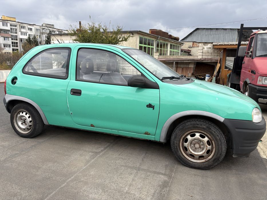 ….Опел корса …..