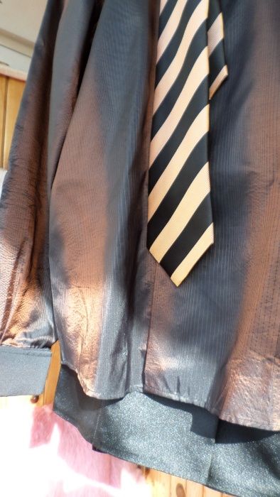 Мъжки/юношески костюм фирма "Maniac"