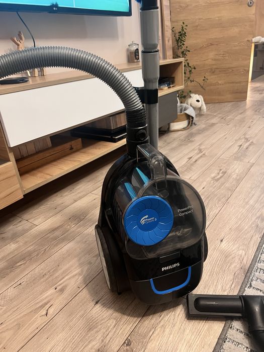 Прахосмукачка без торба Philips Power Pro Compact FC9331/09