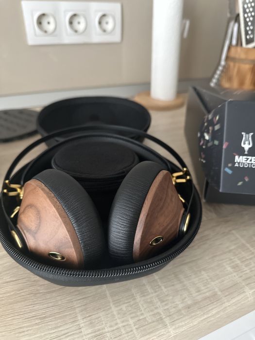 Meze Audio 99 Classics