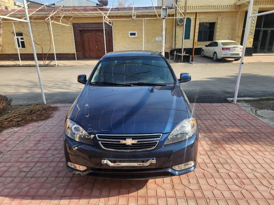 Gentra 3 poz 2023 srochno sotiladi