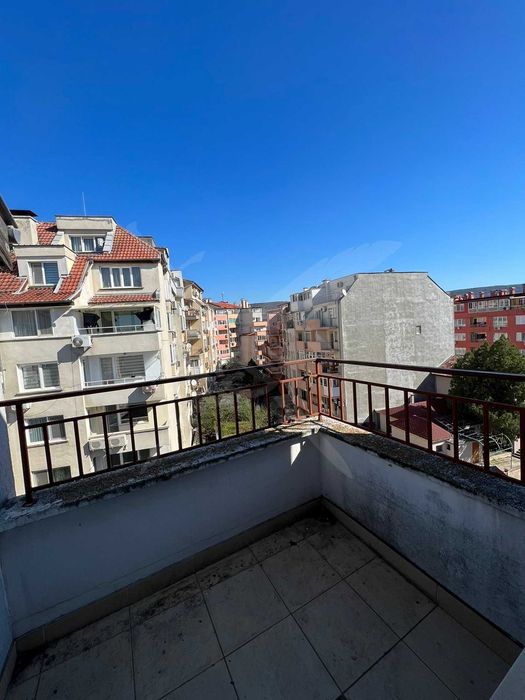 Продава се Двустаен апартамент в Варна, Цветен квартал - 55 кв.м за 1673 €/кв.м - Снимка #6