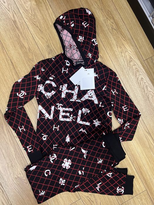 Дамски комплект нов