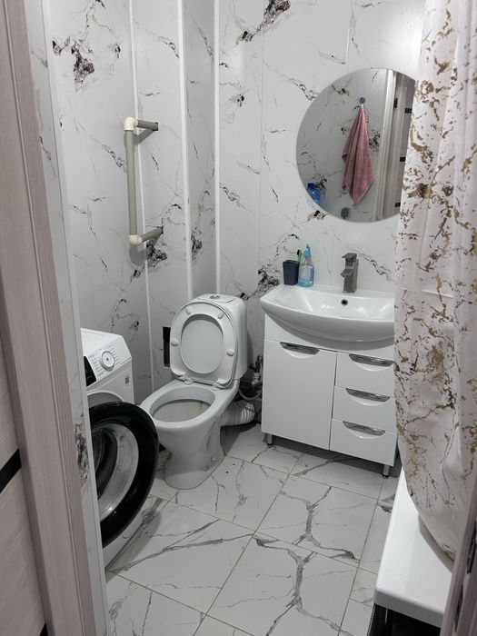 сдам семейным квартиру